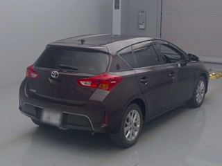 TOYOTA AURIS 2015