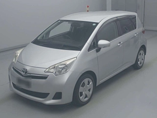 TOYOTA RACTIS 2013