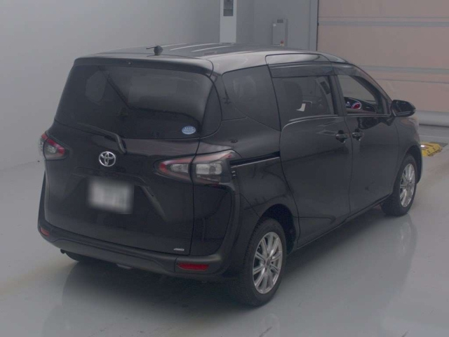 TOYOTA SIENTA 2018