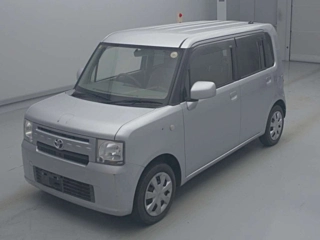 TOYOTA PIXIS SPACE 2013