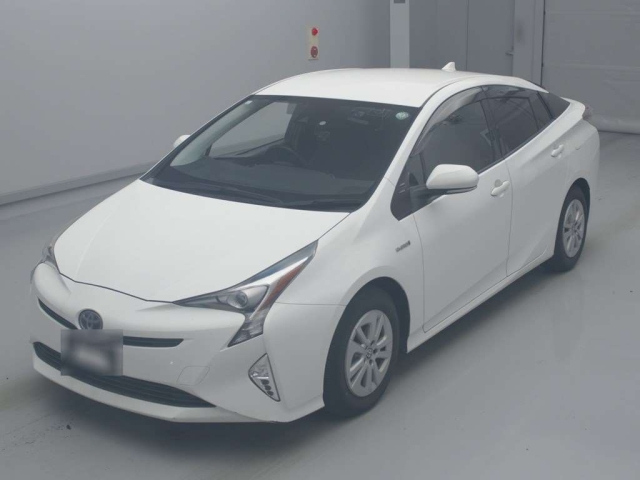 TOYOTA PRIUS 2018