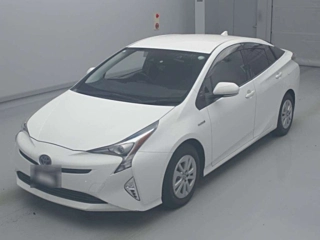 TOYOTA PRIUS 2018
