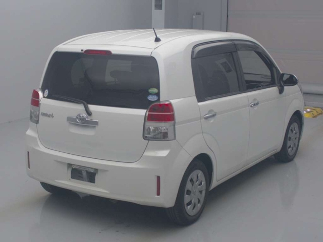 TOYOTA SPADE 2016