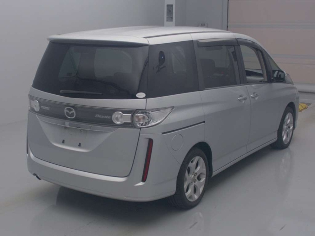 MAZDA BIANTE 2009