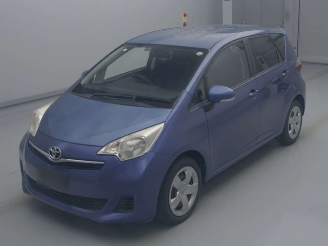 TOYOTA RACTIS 2010