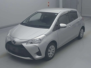 TOYOTA VITZ 2018