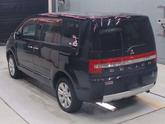 MITSUBISHI DELICA D5 2008