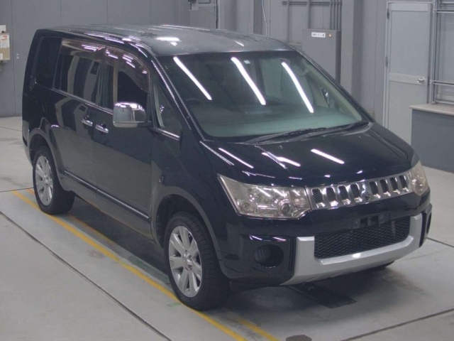 MITSUBISHI DELICA D5 2008