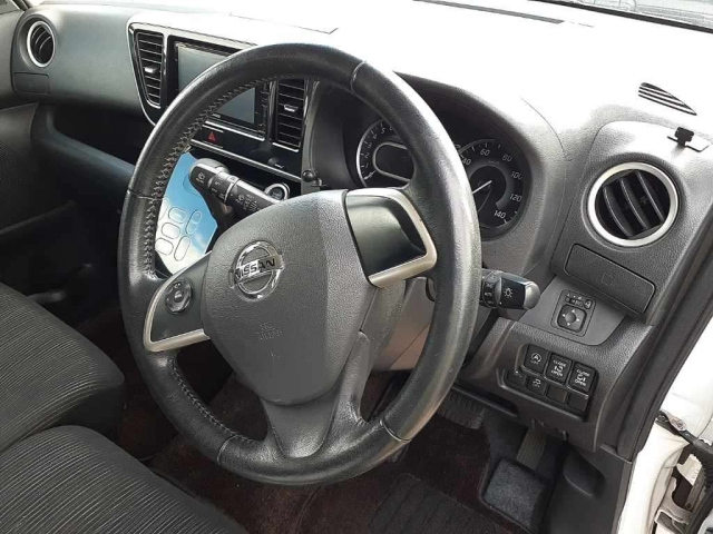 NISSAN DAYZ ROOX 2015