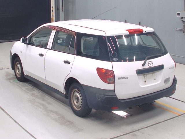 MAZDA FAMILIA VAN 2011