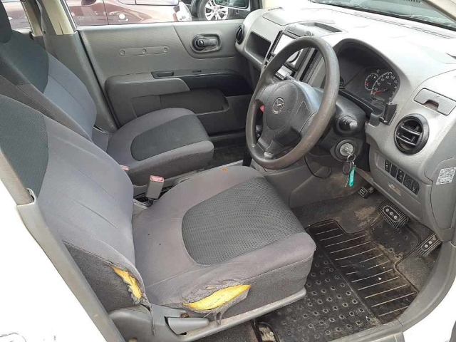 MAZDA FAMILIA VAN 2011