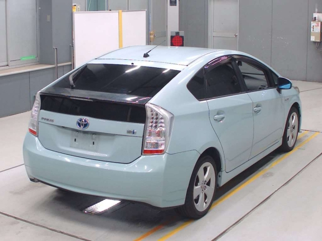TOYOTA PRIUS 2011
