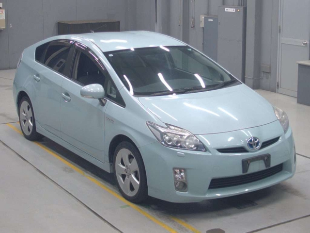 TOYOTA PRIUS 2011