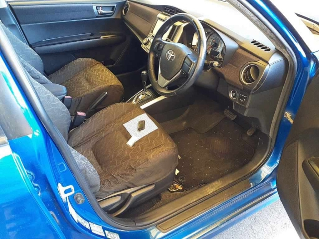 TOYOTA COROLLA FIELDER 2012