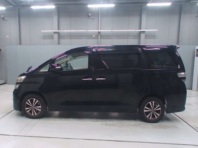 TOYOTA VELLFIRE 2009