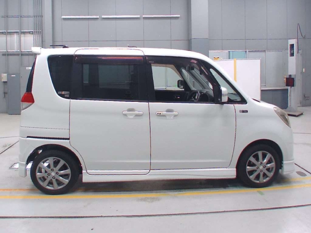 SUZUKI SOLIO 2012