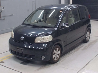 TOYOTA PORTE 2010