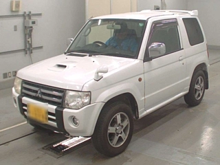 MITSUBISHI PAJERO MINI 2011