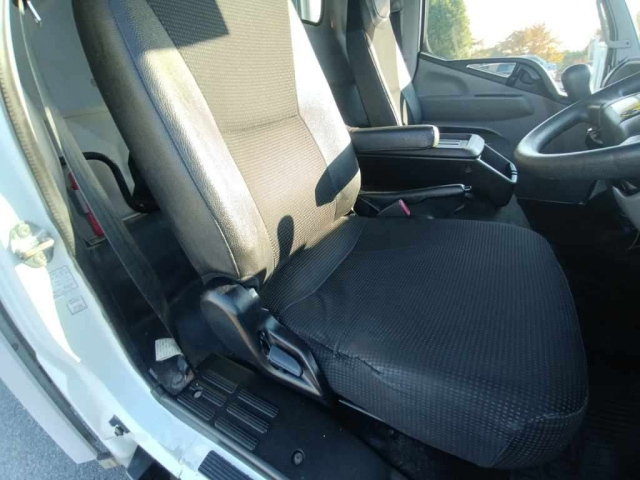 MITSUBISHI CANTER 2017