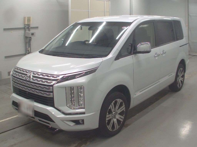 MITSUBISHI DELICA D5 2023