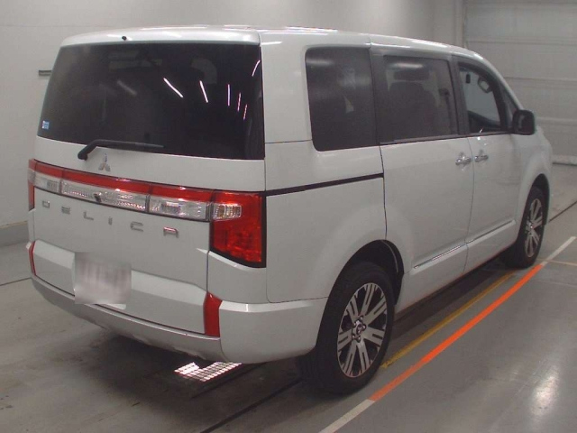 MITSUBISHI DELICA D5 2023
