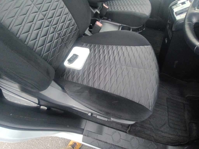 MITSUBISHI DELICA D5 2023