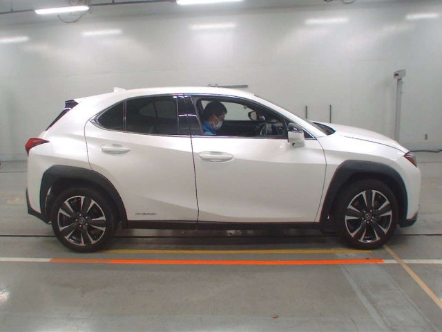 LEXUS UX 2019