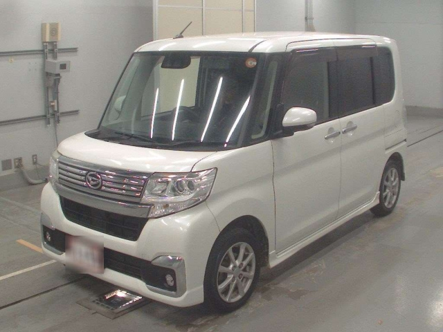 DAIHATSU TANTO 2018