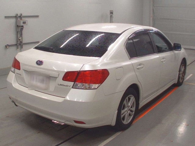 SUBARU LEGACY B4 2010