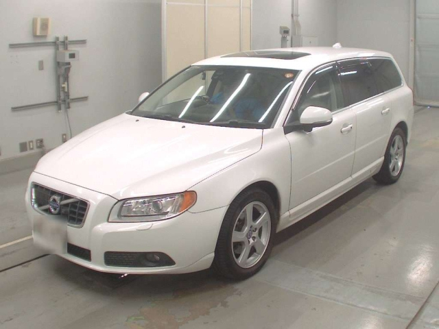 VOLVO V70 2012