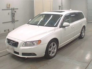 VOLVO V70 2012