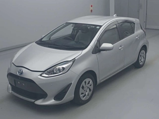 TOYOTA AQUA 2020