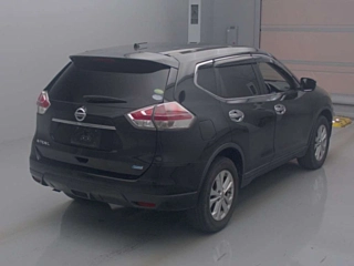 NISSAN X-TRAIL 2015