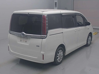 TOYOTA NOAH 2017