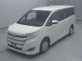 TOYOTA NOAH 2017