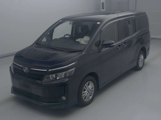 TOYOTA VOXY 2016