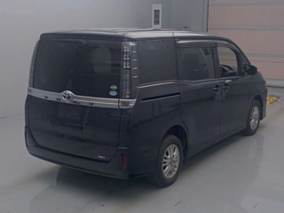 TOYOTA VOXY 2016