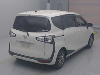 TOYOTA SIENTA 2017