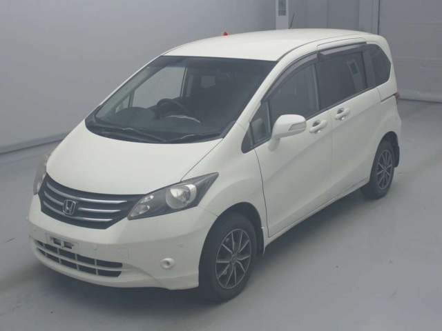 HONDA FREED 2011
