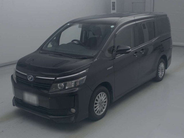 TOYOTA VOXY 2015