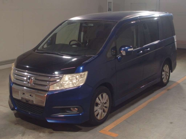 HONDA STEP WAGON 2010