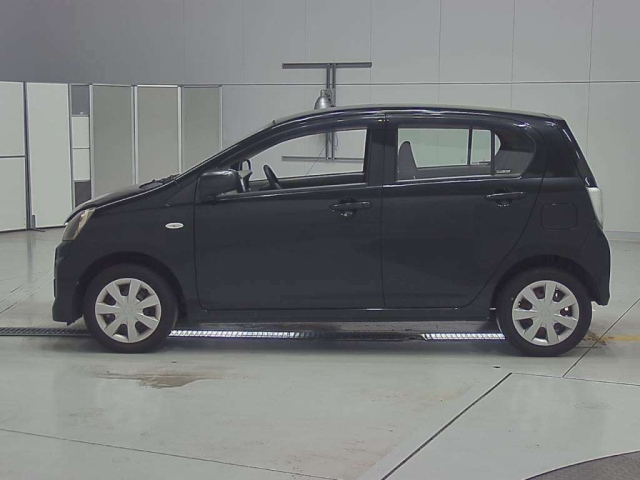 DAIHATSU MIRA E S 2013