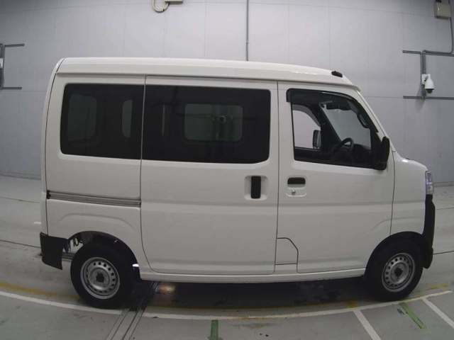 DAIHATSU HIJET VAN 2024