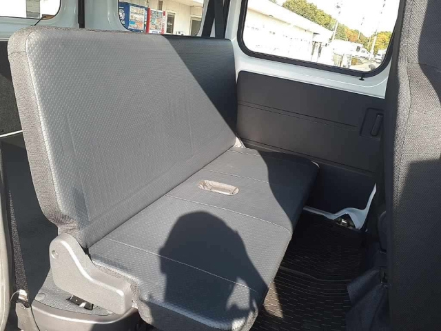 DAIHATSU HIJET VAN 2024