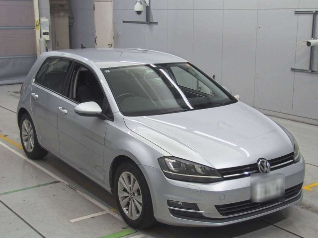 VOLKSWAGEN GOLF 2015