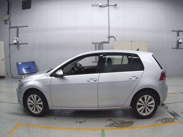 VOLKSWAGEN GOLF 2015