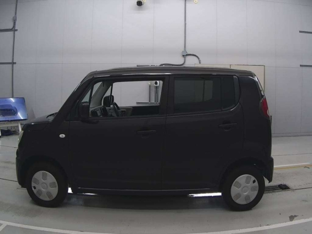 SUZUKI MRWAGON 2011