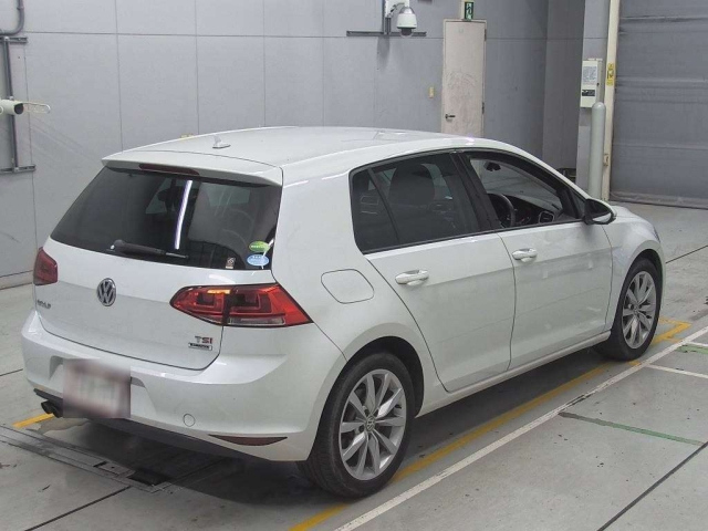 VOLKSWAGEN GOLF 2017