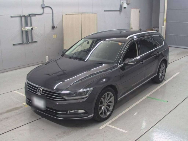 VOLKSWAGEN PASSAT VARIANT 2018