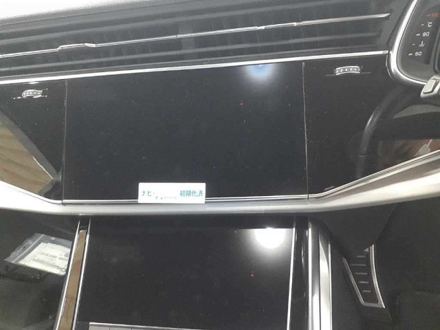 AUDI Q7 2023